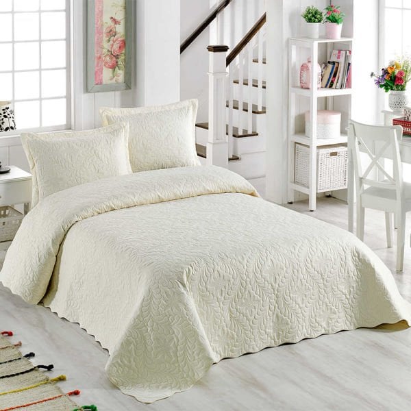 Çift Kişilik Microfiber Yatak Örtüsü Takımı Krem