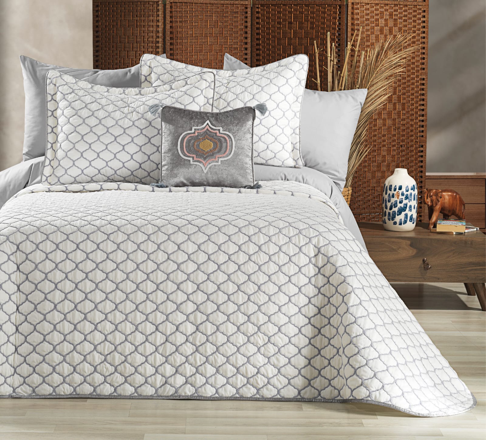 Tek Kişilik Yatak Örtüsü Takımı